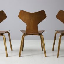 Early set Arne Jacobsen vintage 3130 Grand Prix chairs in teak and beech for Fritz Hansen 1957 mid century Danish design 1950s 7