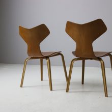 Early set Arne Jacobsen vintage 3130 Grand Prix chairs in teak and beech for Fritz Hansen 1957 mid century Danish design 1950s 8