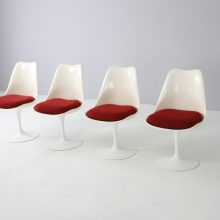 Vintage Eero Saarinen tulip dining chairs for Knoll International 1960s 1970s Mid century design 2