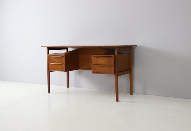 Gunnar Nielsen Tibergaard vintage mid century Danish design free standing writing desk 1960s 1