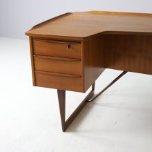 Peter Løvig Nielsen vintage teak boomerang desk for Hedensted Møbelfabrik Denmark 1956 Mid century Danish design writing desk 3