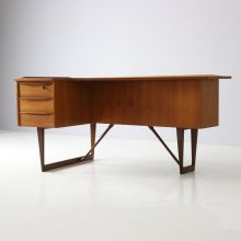 Peter Løvig Nielsen vintage teak boomerang desk for Hedensted Møbelfabrik Denmark 1956 Mid century Danish design writing desk 4