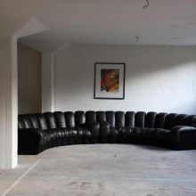 Vintage De Sede DS-600 \\'Non Stop\\' sectional sofa in black leather by Ueli Berger, Elenora Peduzzi-Riva, Heinz Ulrich and Klaus Vogt for De Sede Switzerland 1972 8