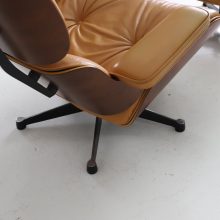 Vintage Eames lounge chair ottoman 670 671 cognac leather rosewood Herman Miller Vitra 1980s 3