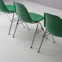 Vintage Kelly green Cadmium green DSS fiberglass dining chairs by Charles & Ray Eames for Herman Miller 1970s 6