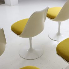 Early vintage Eero Saarinen swivel tulip dining chairs for Knoll International 1960s mid century design 3