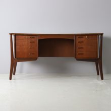 Svend Age Madsen for HP Hansen boomerang desk in teak 1960s vintage Danish design 7