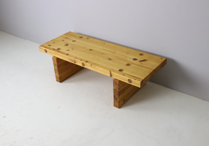 Roland Wilhelmsson Bamse bench or coffee table in solid pine by Karl Andersson & Söner Sweden 1970s vintage Swedish design 1970s 1