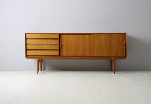 Gunni Omann model 18 sideboard in teak for Omann Jun vintage mid century Danish design cabinet 1960s 1