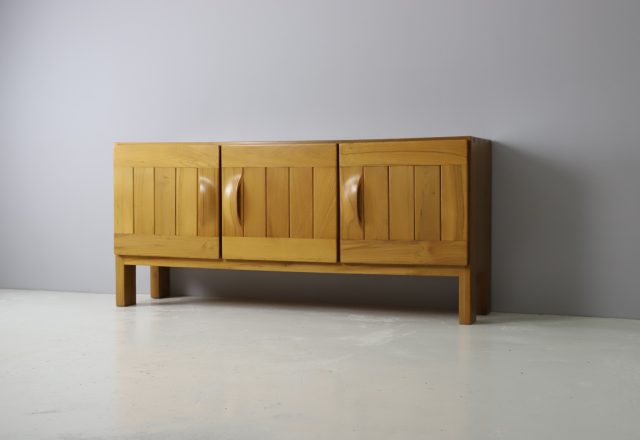 Large Maison Regain sideboard in solid elm France 1960s mid century vintage France design cabinet 1