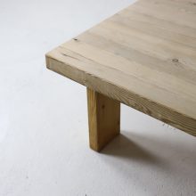 Large vintage Scandinavian coffee table in solid patinated pine on asymmetrical base 1960s 1970s Danish Swedish design 10