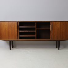 Gunni Omann sideboard in rosewood for Axel Christensen vintage mid century Danish design cabinet 1960s 3