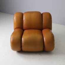 Rino Maturi \'Velasquez\' lounge chair in original patinated cognac leather for Mimo Padova Italy 1970s 8
