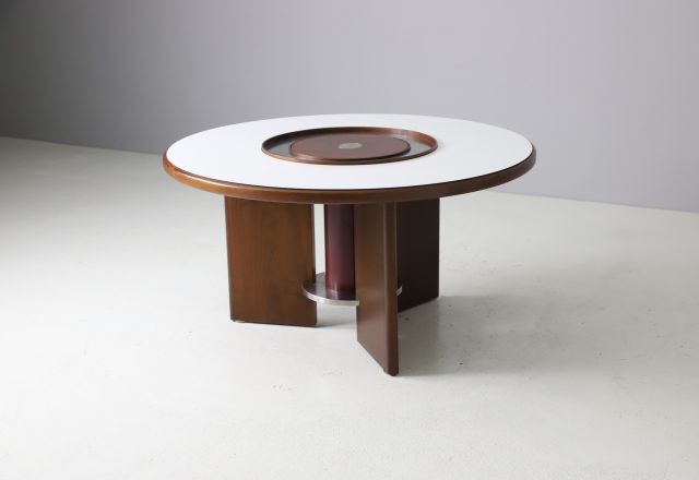 Silvio Coppola rare round dining table in walnut for Bernini 1960s 1970s mid century Italian design 1