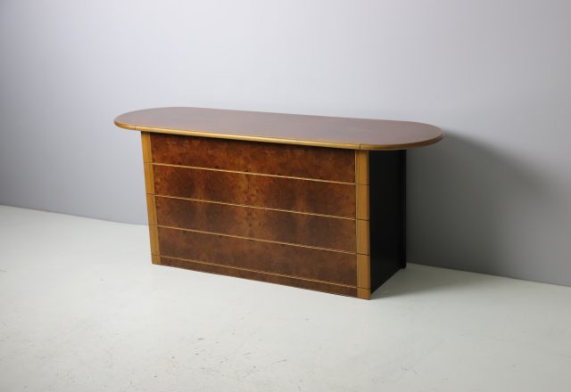 Afra & Tobia Scarpa \\'Artona\\' chest of drawers sideboard cabinet in walnut burl and ebony 1970s Italian design 1