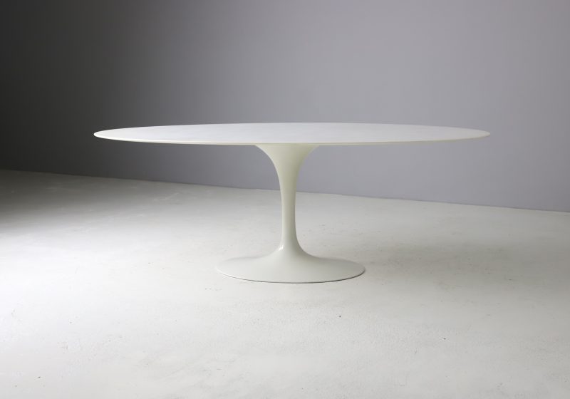 Eero Saarinen early vintage 1st edition oval tulip dining table in N1 Zuccherino marble Knoll International 1960s 1
