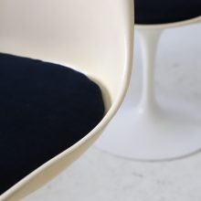 Eero Saarinen early vintage tulip dining chairs armchairs for Knoll International 1960s 11