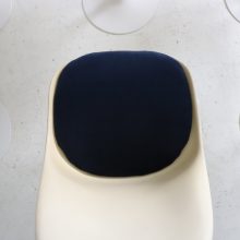 Eero Saarinen early vintage tulip dining chairs armchairs for Knoll International 1960s 12