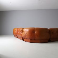 Rino Maturi \\'Nuvolone\\' modular sofa in original patinated cognac leather for Mimo Padova Italy 1970s 6