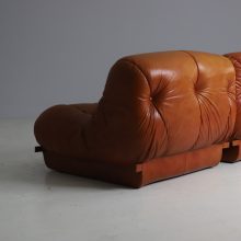 Rino Maturi \\'Nuvolone\\' modular sofa in original patinated cognac leather for Mimo Padova Italy 1970s 9