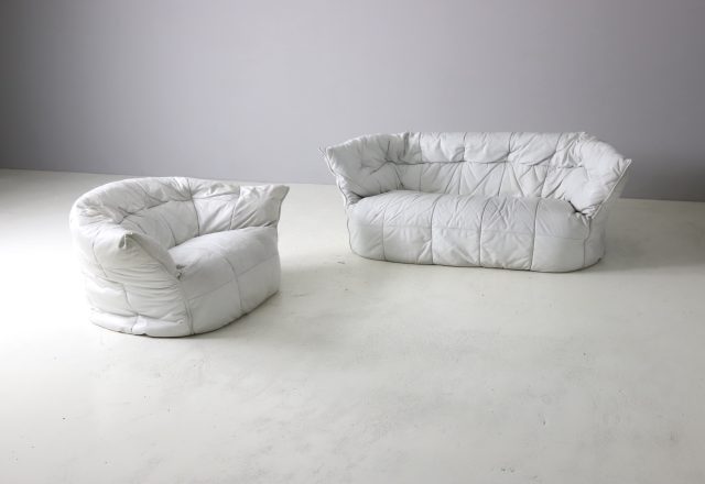 Michel Ducaroy Brigantin sofa in and lounge chair seating group in leather for Ligne Roset 1970s vintage French design 1