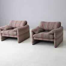Vico Magistretti vintage pair of Maralunga for Cassina in striped fabric Italy 1970s 1980s 2