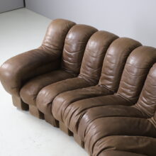 Vintage De Sede DS-600 snake sofa in full cognac leather leather by Ueli Berger, Elenora Peduzzi-Riva, Heinz Ulrich and Klaus Vogt for De Sede Switzerland 1972 10