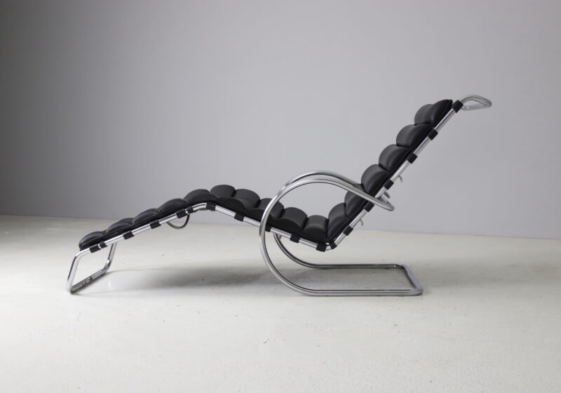 Vintage MR chaise longue lounge chair in black leather by Mies van der Rohe for Knoll International 1927 1970s 1 Vintage MR chaise longue lounge chair in black leather by Mies van der Rohe for Knoll International 1927 1970s 1