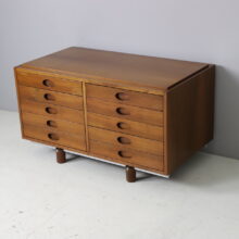 Gianfranco Frattini chest of drawers in walnut for Bernini Italy 1960s vintage Italian design 2