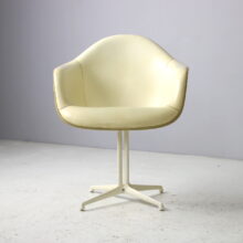 Vintage DAL La Fonda dining chair by Charles & Ray Eames for Vitra fiberglass 1970s 1980s 2