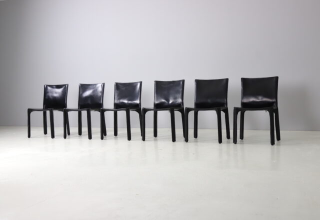 Set of 6 vintage Mario Bellini CAB 412 dining chairs for Cassina Italy 1970s black leather 1