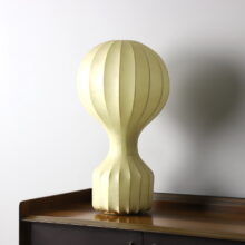 Vintage Gatto table lamp by Achille & Pier Giacomo Castiglioni for Flos 1960s cocoon lamp 5