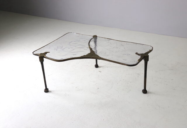 Large brutalist coffee table by Lothar Klute in patinated forged bronze and hand blown glass Germany vintage 1986 1980s 1