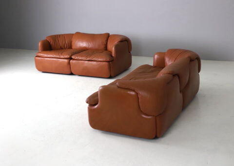 Vintage pair of Confidential sofas in cognac leather by Alberto Rosselli for Saporiti Italia 1972 1970s Italian design 1