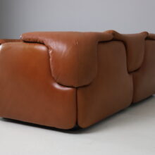 Vintage pair of Confidential sofas in cognac leather by Alberto Rosselli for Saporiti Italia 1972 1970s Italian design 4