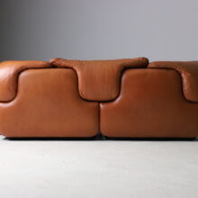 Vintage pair of Confidential sofas in cognac leather by Alberto Rosselli for Saporiti Italia 1972 1970s Italian design 9