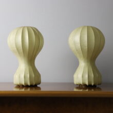 Vintage pair of Gatto table lamps by Archille & Pier Giacomo Castiglioni for Flos 1960s cocoon lamp 7