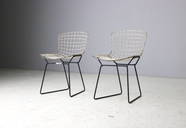 Vintage pair of children's kids wire chairs by Harry Bertoia for Knoll international 1950s 1