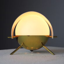 Stilux Milano table lamp Visor in brass, glass and lacquered metal shade 1950s 1960s 5