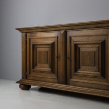 Vintage rustic sideboard graphic in oak 1970s 4