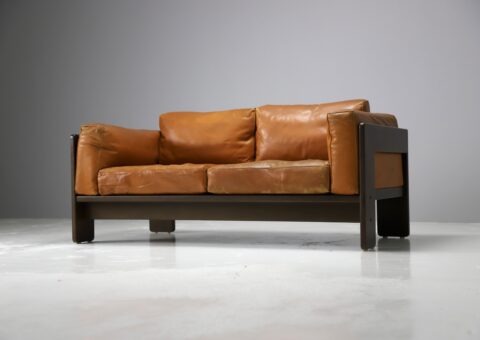 2 seat 'Bastiano' sofa by Tobia Scarpa for Gavina in walnut & cognac leather 1970s Italian design 1