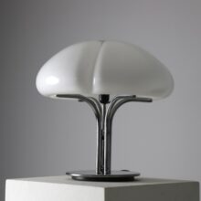 Quadrifoglio table lamp by Ufficio Progetti for Harvey Guzzini 1970s Italian design 5