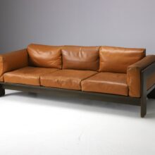 Tobia Scarpa vintage 'Bastiano' 3 seater sofa for Gavina in walnut & cognac leather 1970s Italian design 2