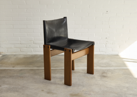 Set of 4 Monk chairs by Afra Scarpa & Tobia Scarpa for Molteni 1970s black leather & walnut 11