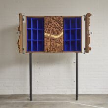 Unique 1970's Italian bar cabinet in walnut and gold leaf with city maquette 2