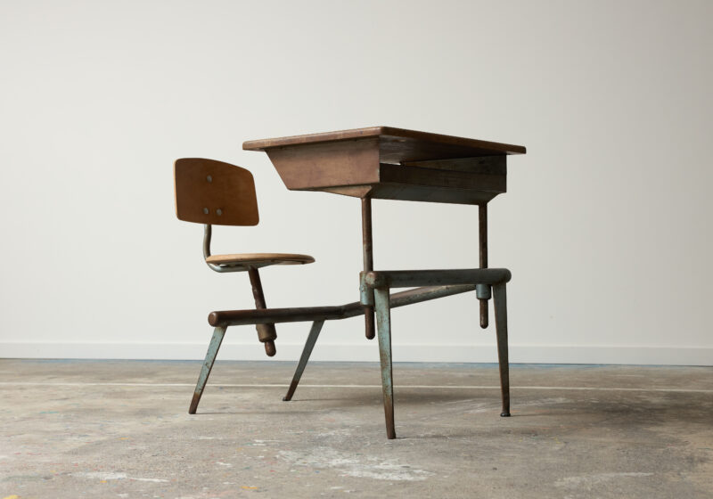 Jean Prouvé Pupitre monoplace réglable n° 800 for Ateliers Jean Prouve in 1952 Adjustable single-seat school desk 1