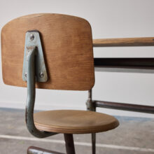 Jean Prouvé Pupitre monoplace réglable n° 800 for Ateliers Jean Prouve in 1952 school desk 12