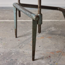 Jean Prouvé Pupitre monoplace réglable n° 800 for Ateliers Jean Prouve in 1952 school desk 5