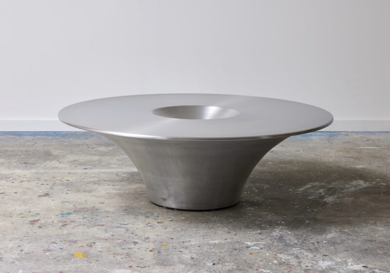 Alien coffee table by Yasuhiro Shito in stainless steel for Cattelan Italia 1990s 2000s Space Age 1
