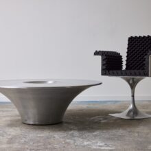Alien coffee table by Yasuhiro Shito in stainless steel for Cattelan Italia 1990s 2000s Space Age 8